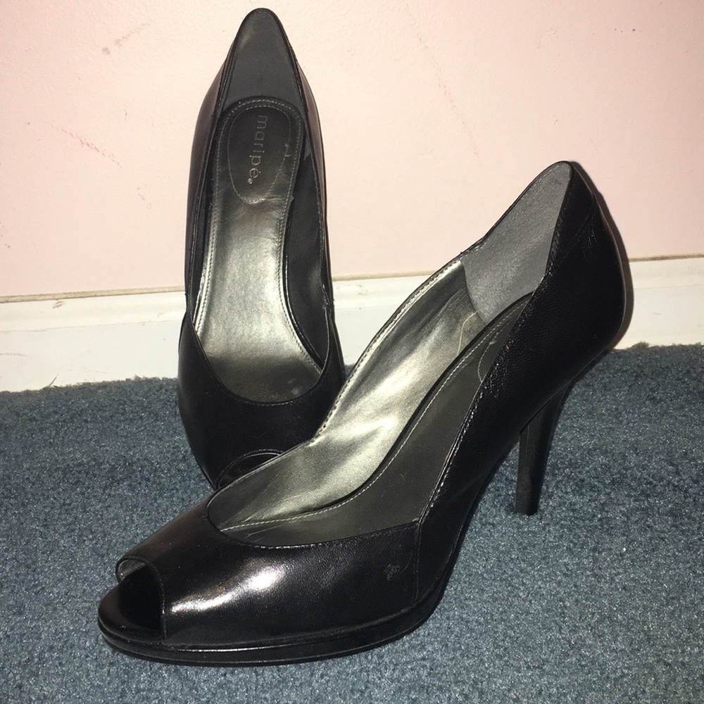 Peep toe heels